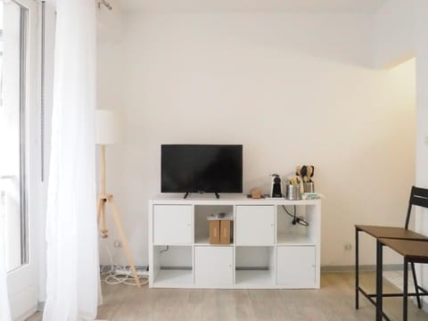 Communal lounge/ TV room, TV and multimedia