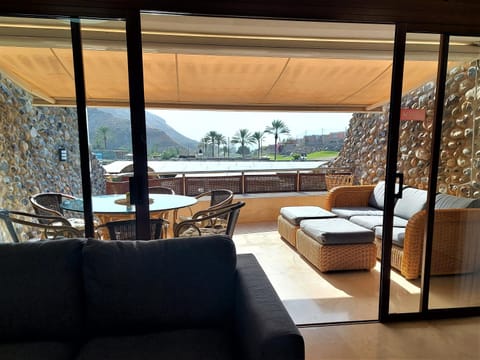 View (from property/room), Balcony/Terrace
