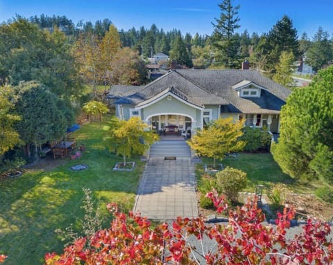 The KirkHouse Bed and Breakfast Bed and Breakfast in Friday Harbor