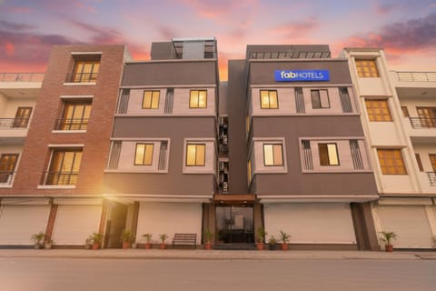 Property building, Facade/entrance