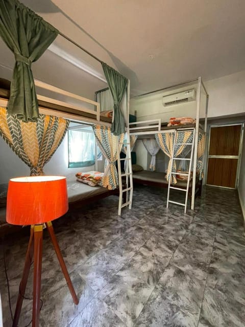 bunk bed