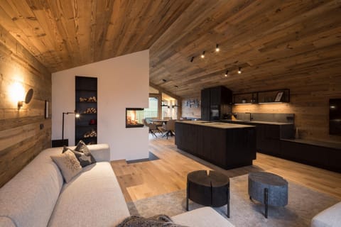 TV and multimedia, Kitchen or kitchenette, Living room, minibar, air conditioner, air conditioner