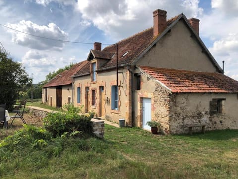 Le Tarde - Crécerelle House in Centre-Val de Loire
