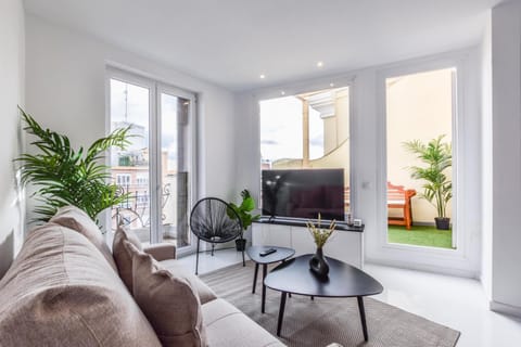 Communal lounge/ TV room, Living room