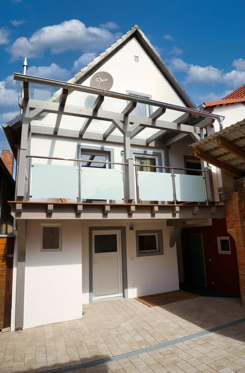Property building, Balcony/Terrace
