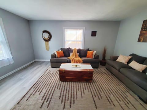 Room Near Downtown UofL,Airport&ExpoCenter Bed and Breakfast in Louisville