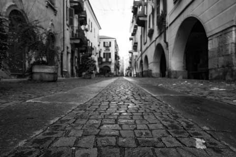 Neighbourhood, Street view