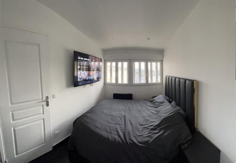 Appartement F2 meublé - tout équipé - Tv netflix - 4 personnes Apartment in Lisieux