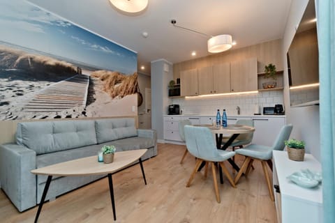 Living room, Dining area, kitchen