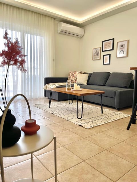 Living room, Seating area, air conditioner