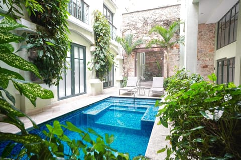 Property building, Garden, Garden view, Pool view, Swimming pool