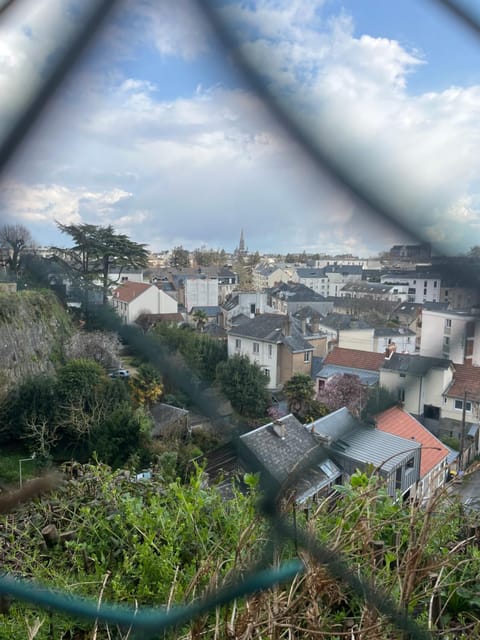 La maison sur la falaise Vacation rental in Nantes