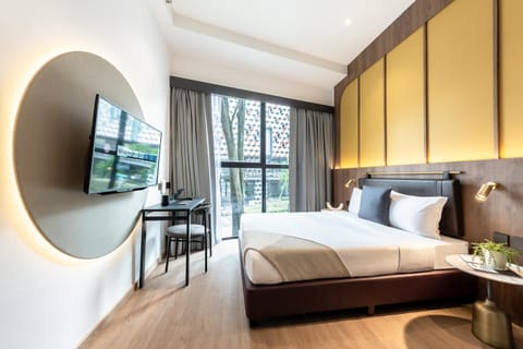 Bed, TV and multimedia, Bedroom, hair dresser