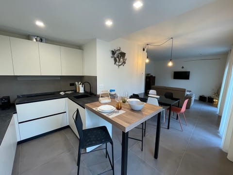 Lucia Holiday Apartments Apartment in Lazise