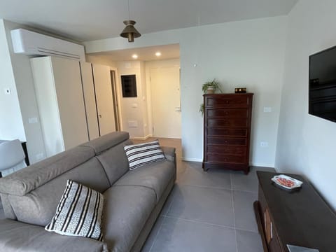 Lucia Holiday Apartments Apartment in Lazise