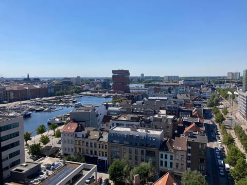 City view, River view