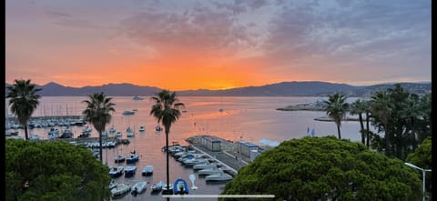 Natural landscape, Mountain view, Sea view, Sunset