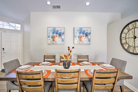 Less Than 4 Mi to Old Town Poolside Oasis in La Quinta House in La Quinta