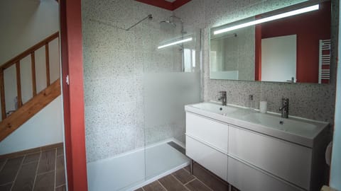 Shower, Bathroom