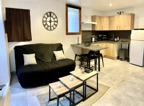 Kitchen or kitchenette, Living room, Dining area