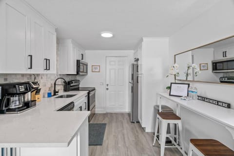 The Peaceful Village unit#4 House in Plant City