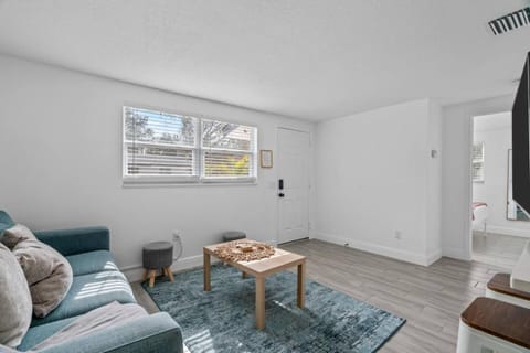 The Peaceful Village unit#4 House in Plant City