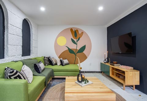 Communal lounge/ TV room