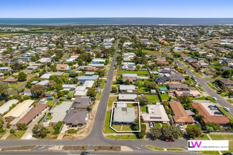 Property building, Neighbourhood, Natural landscape, Beach, Beach, Street view