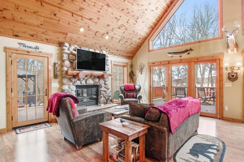 On the Lake at Castle Rock House in Castle Rock Lake