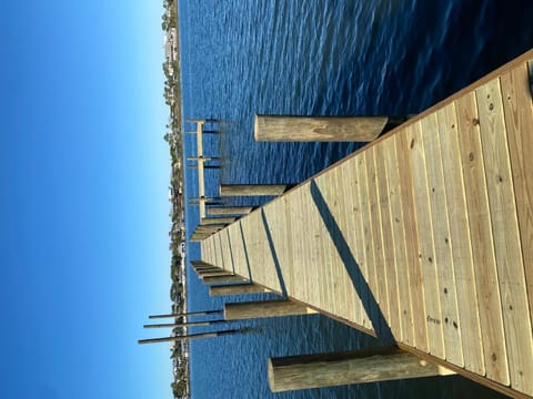 Ole River Cottage House in Ono Island