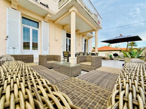 Property building, Patio, Day, View (from property/room), Balcony/Terrace, Living room, Seating area, sunbed