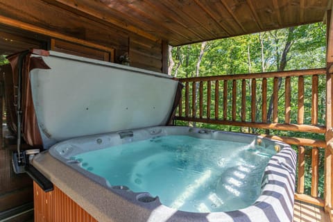 Acorn Lodge House in Seven Devils