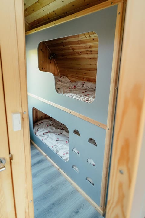 Bed, Bedroom, bunk bed