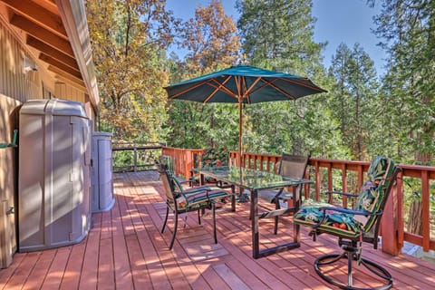 Deck with Forest Views Quiet Twain Harte Cabin! Cabin in Twain Harte