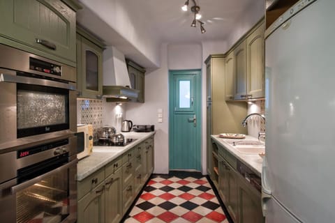 Fira center houses Apartment in Thera