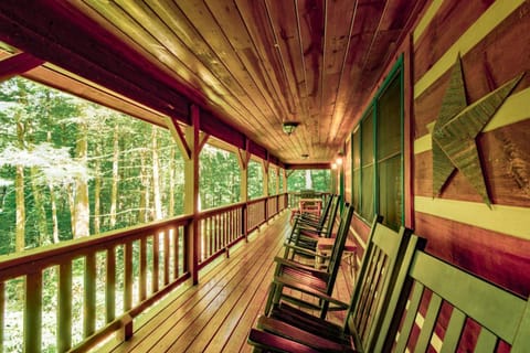 Little Creek Lodge House in Brushy Fork