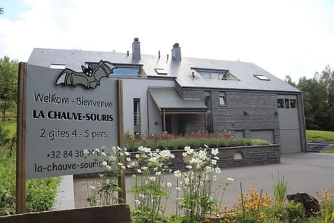 Gite La Chauve-souris Maxime Apartment in Wallonia, Belgium