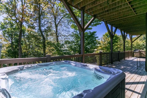 Heart Rock Lodge House in Sugar Mountain