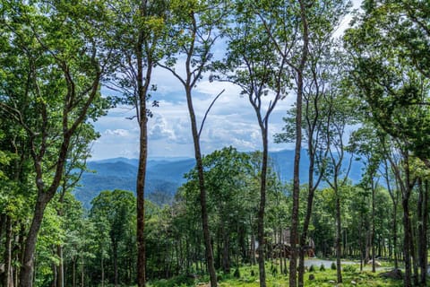 Longview at Eagles Nest House in Beech Mountain