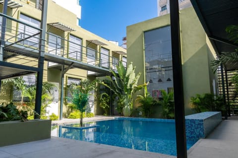 Property building, Swimming pool