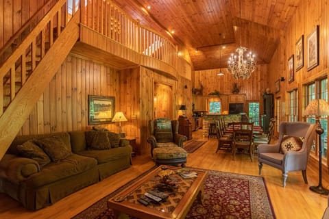 Honey Bear Haven House in Watauga