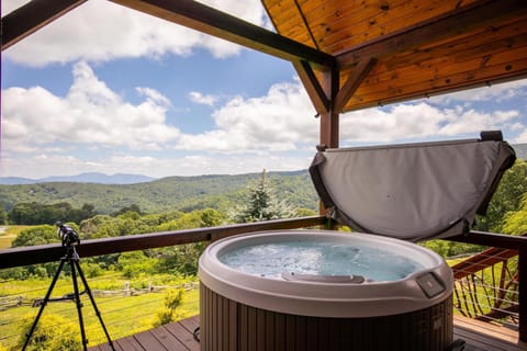 Peregrine's Perch at Eagles Nest House in Beech Mountain