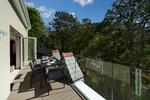 Spring, Day, View (from property/room), Balcony/Terrace, sunbed