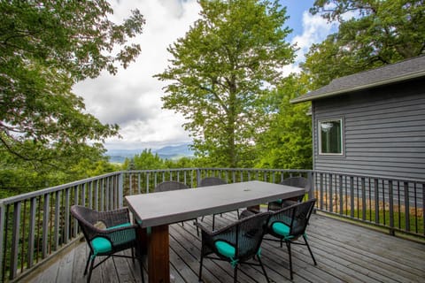 Hearthstone House in Watauga