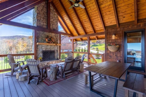 Ridgeline View at Eagles Nest House in Beech Mountain