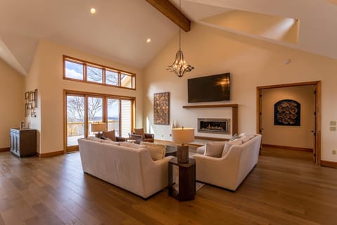 On the Rocks House in Sugar Mountain