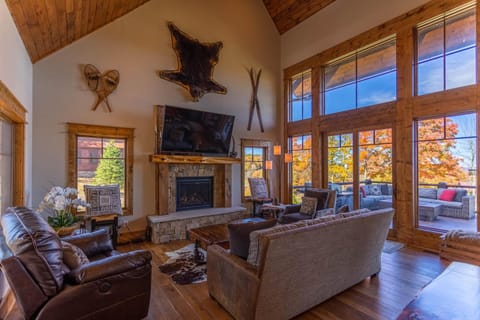 Red White & Views at Eagles Nest House in Beech Mountain