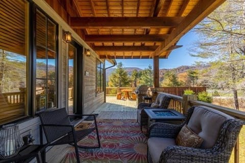 Banner Sky House in Watauga