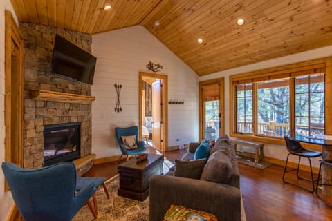 Banner Sky House in Watauga