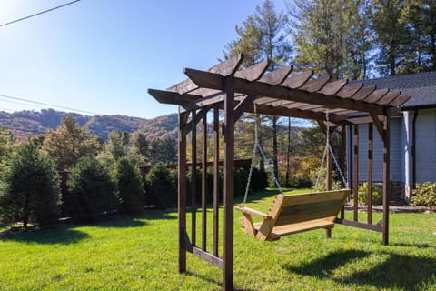 Banner Sky House in Watauga